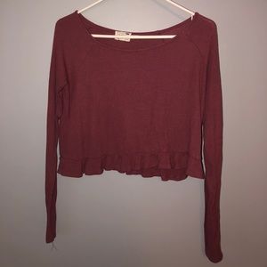 cropped maroon shirt